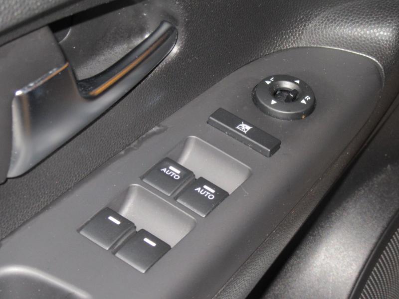 KIA Venga 16 MPI Silber Aut.