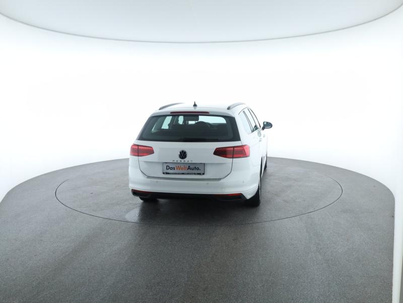 VW Passat Variant Business TSI