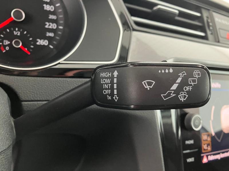 VW Passat Variant Business TSI