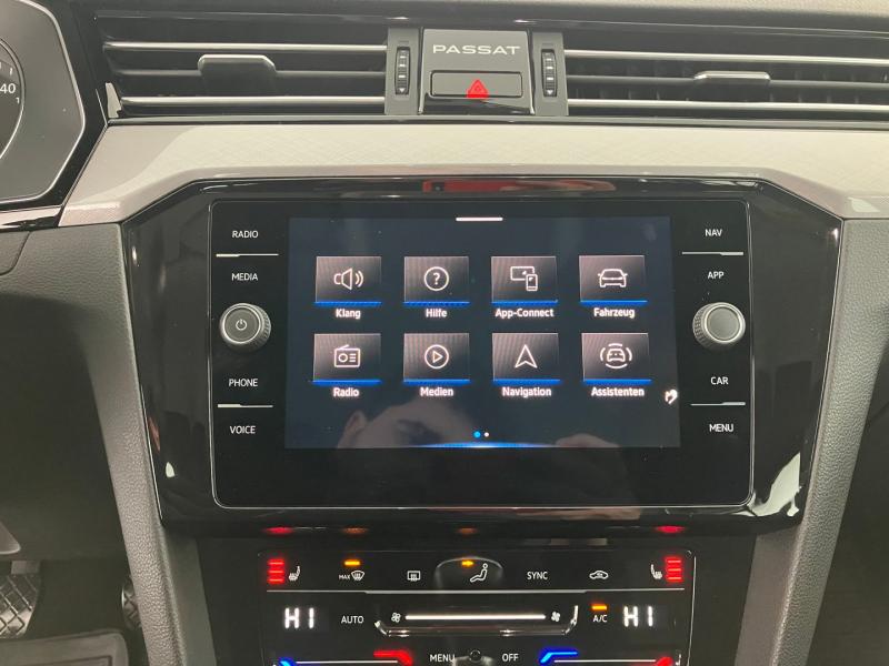 VW Passat Variant Business TSI