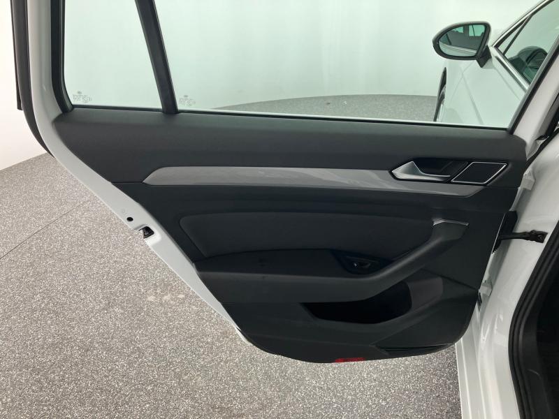 VW Passat Variant Business TSI