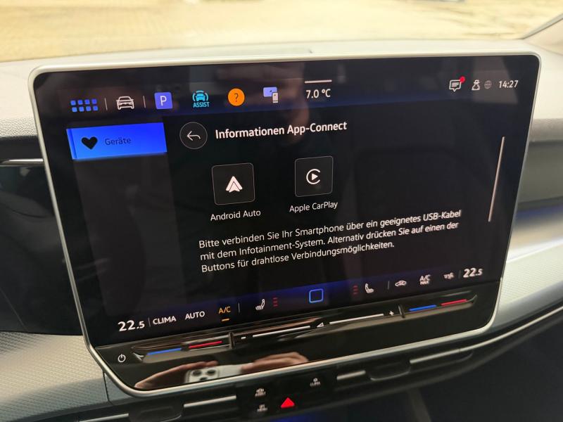 VW Golf Variant Life TSI