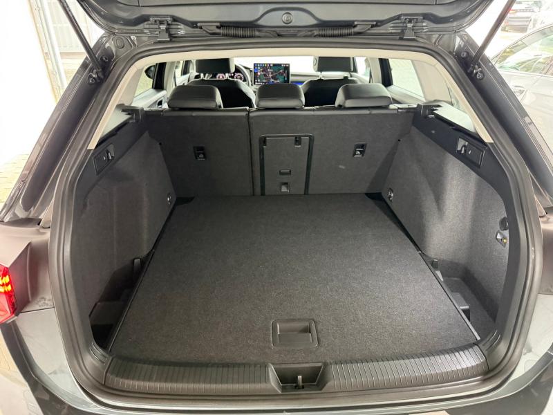 VW Golf Variant Life TSI