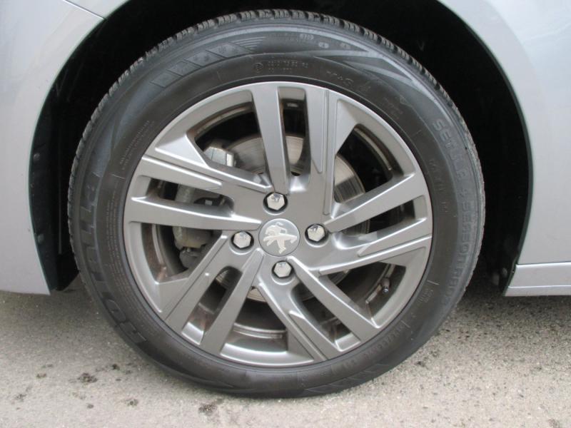 Peugeot 208 Active Pack PureTech 100 S