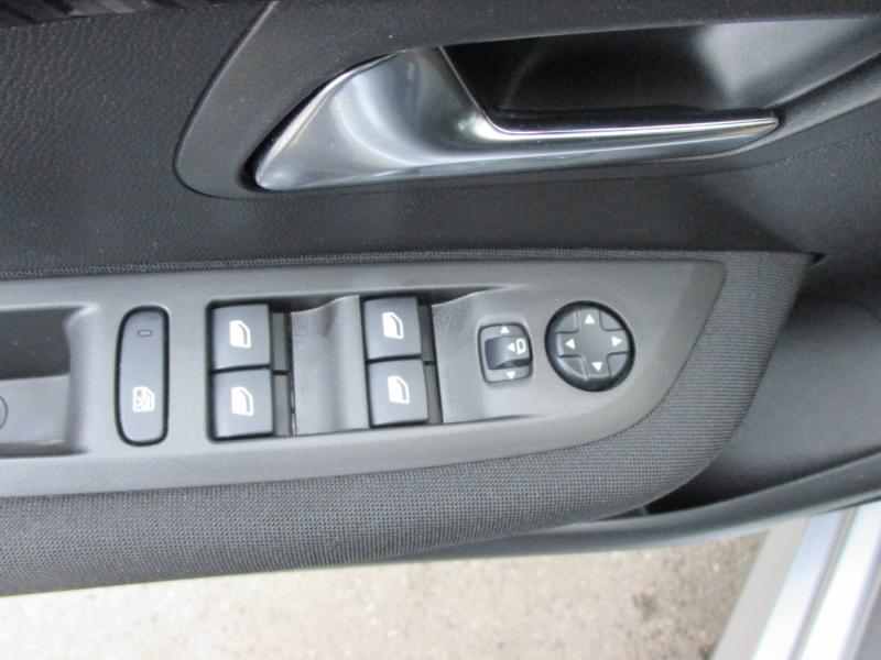 Peugeot 208 Active Pack PureTech 100 S