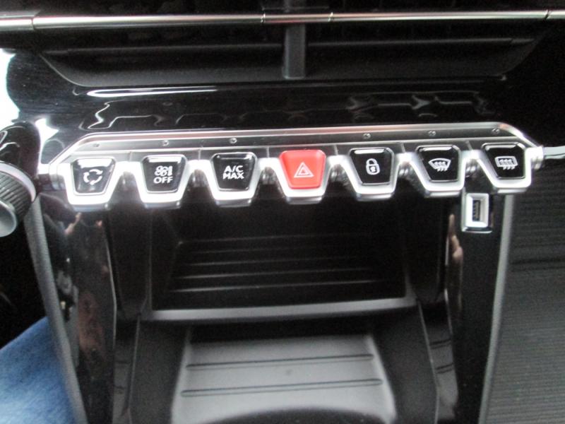 Peugeot 208 Active Pack PureTech 100 S