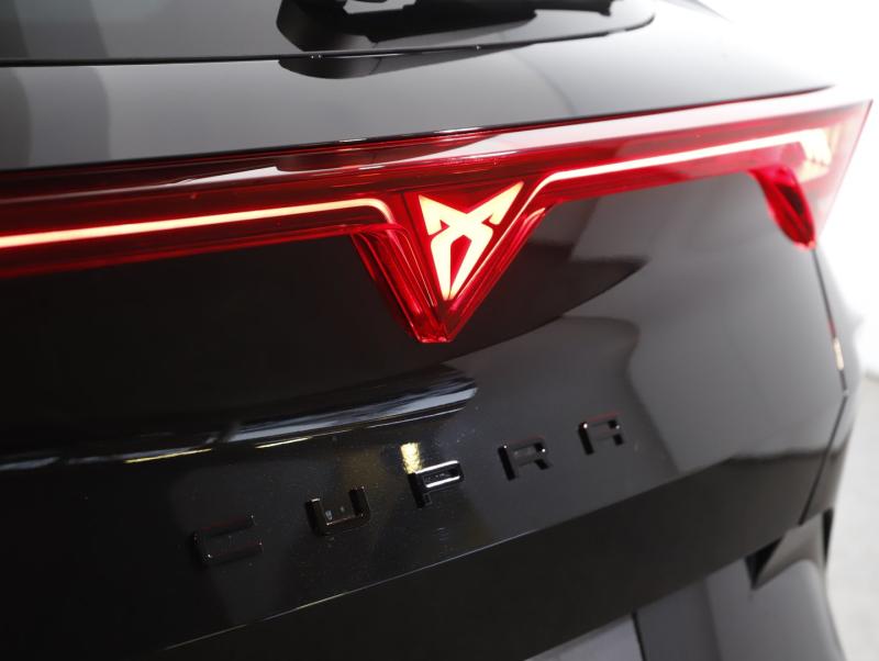 CUPRA Formentor e-HYBRID 204 PS DSG BlackEdit.