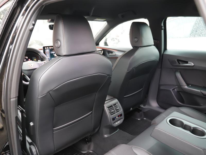 CUPRA Formentor e-HYBRID 204 PS DSG BlackEdit.