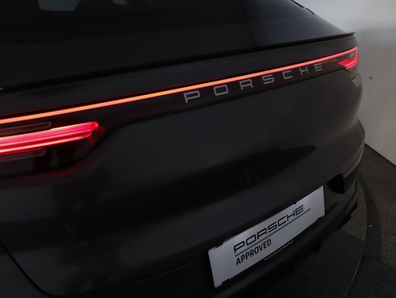 Porsche Cayenne E-Hybrid Coupé