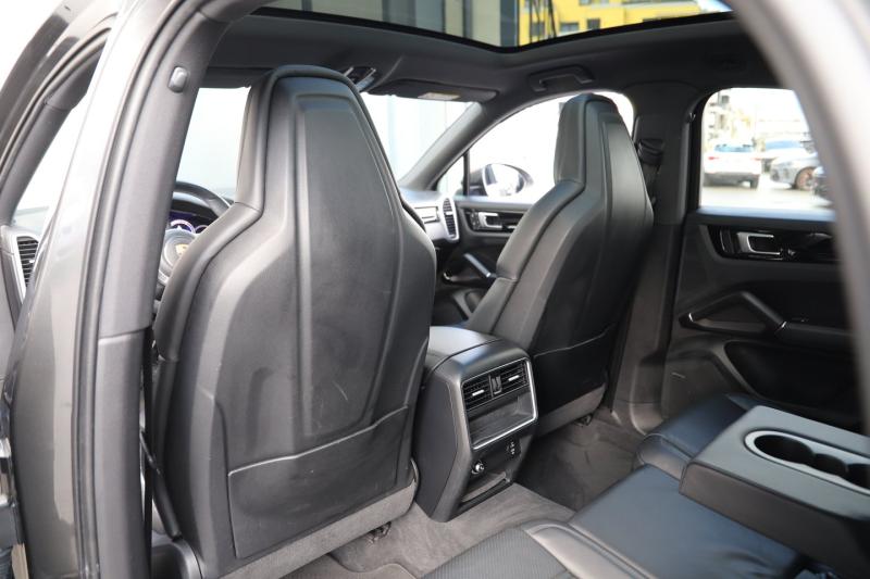 Porsche Cayenne E-Hybrid Coupé