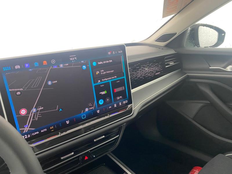 VW Passat Variant Elegance eHybrid 150kW