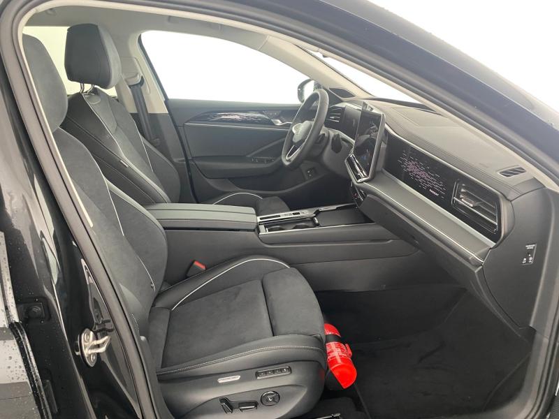 VW Passat Variant Elegance eHybrid 150kW