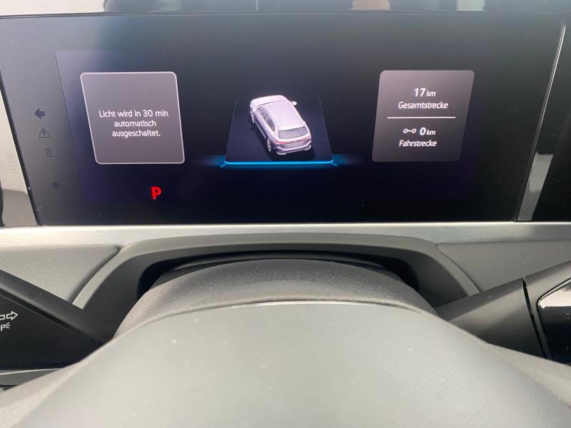 VW Passat Variant Elegance eHybrid 150kW