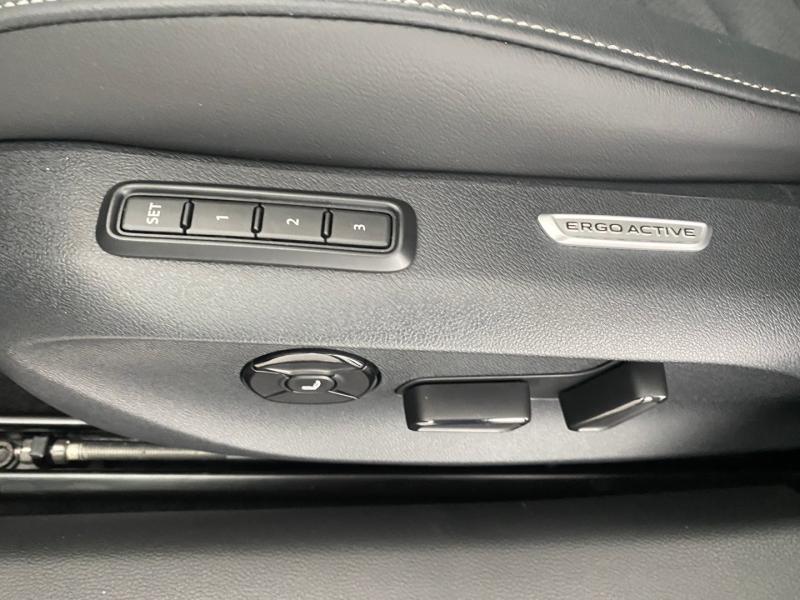 VW Passat Variant Elegance eHybrid 150kW