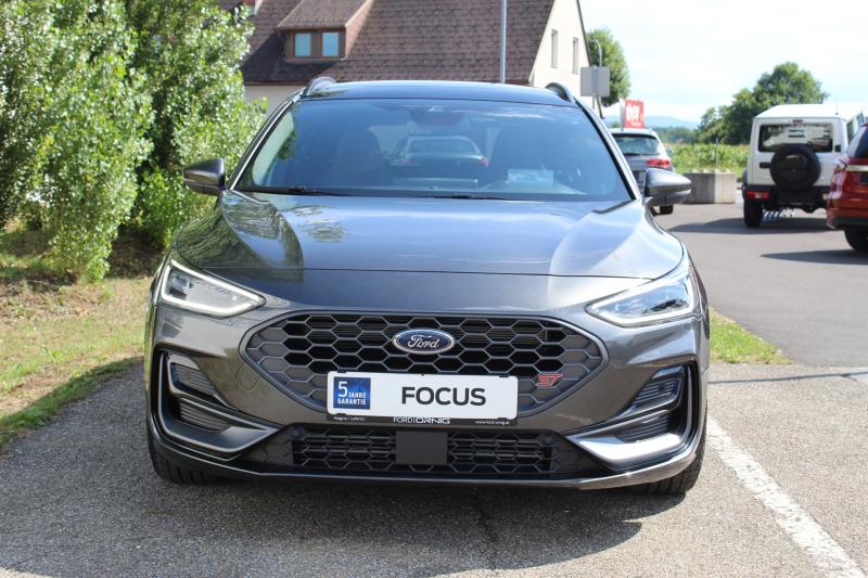 Focus ST-X Traveller 2.3EcoBoost 280PS A8