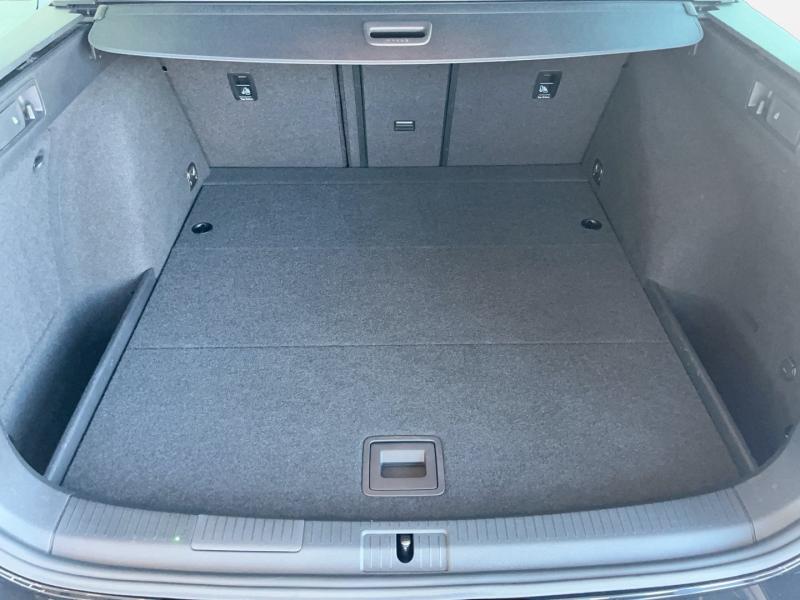 VW Golf Variant Highline TDI SCR DSG