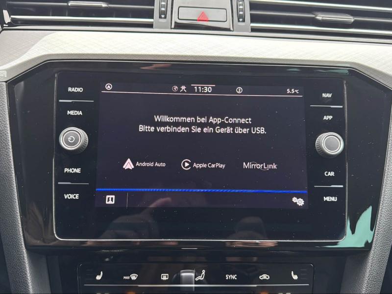 VW Passat Variant Business TDI DSG