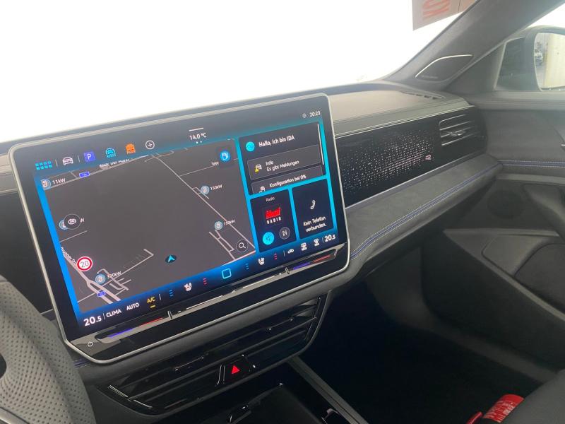 VW Passat Variant Sport TDI DSG