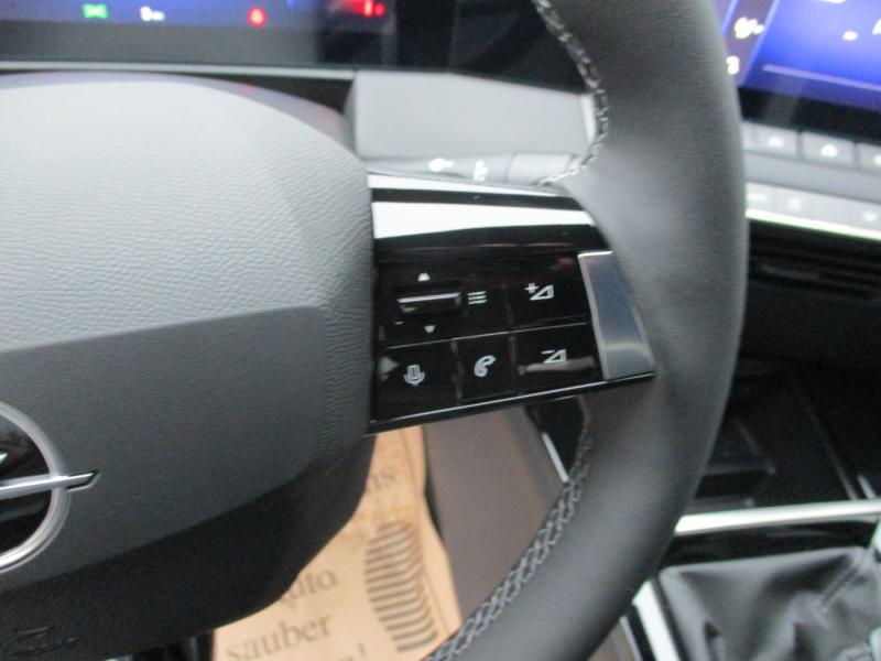 Opel ASTRA  1.2 130PS