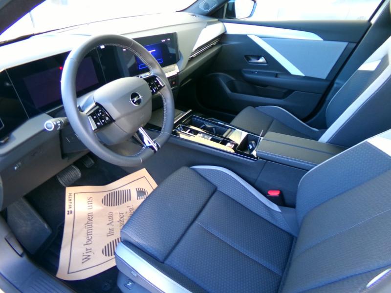 Opel ASTRA ST 1.2 145PS