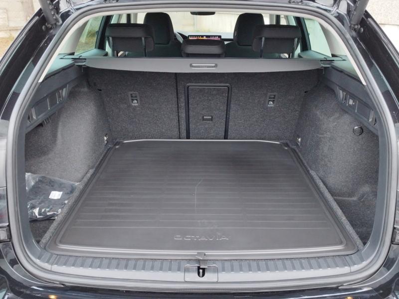 Škoda Octavia Combi Selection TDI DSG