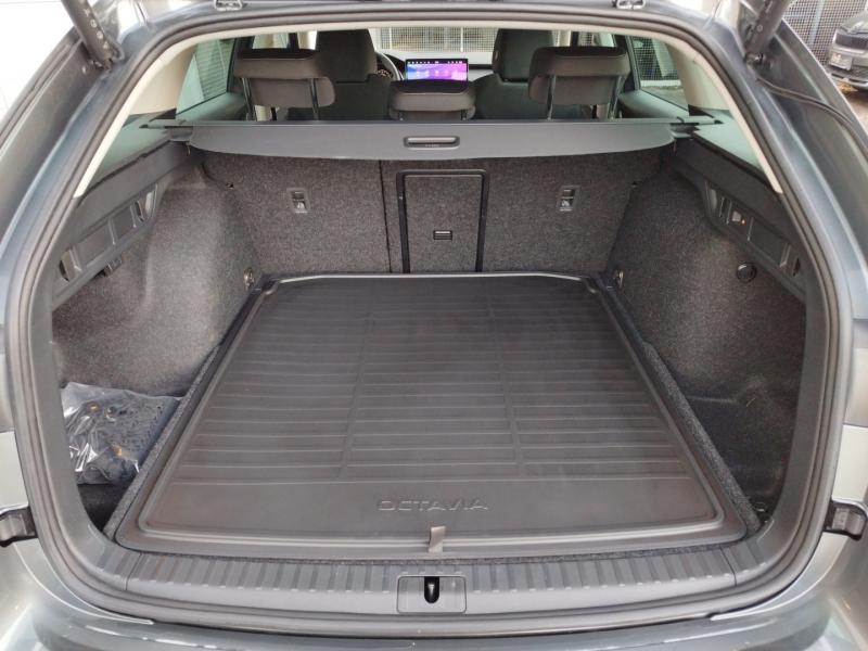 Škoda Octavia Combi Selection TDI DSG