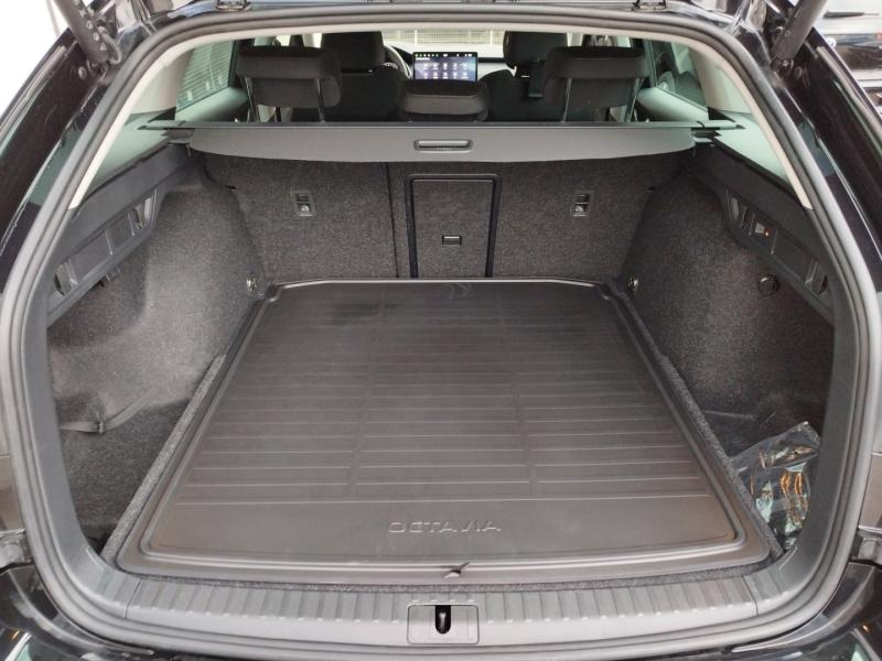 Škoda Octavia Combi Selection TDI DSG