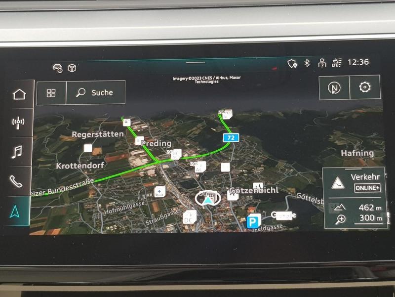 Audi Q8 50 e-tron quattro business