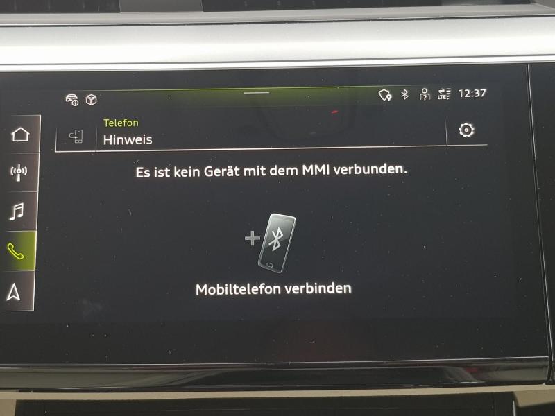 Audi Q8 50 e-tron quattro business