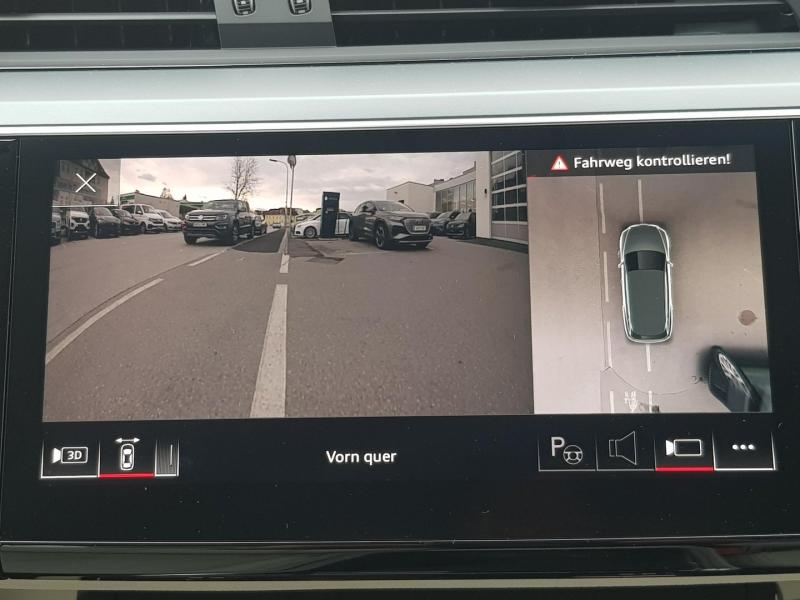 Audi Q8 50 e-tron quattro business