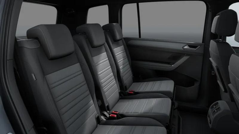 VW Touran R-Line TSI DSG