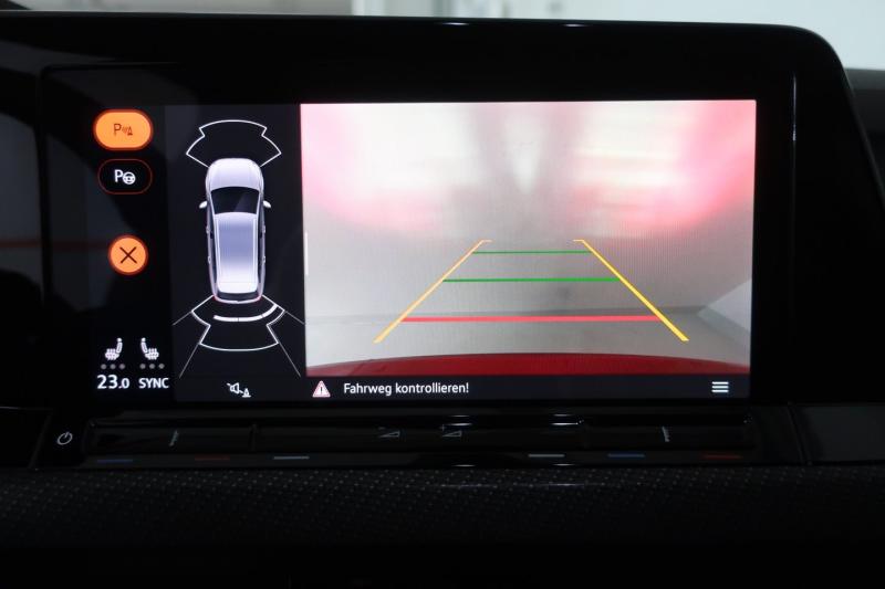 VW Golf Variant R-Line TDI DSG