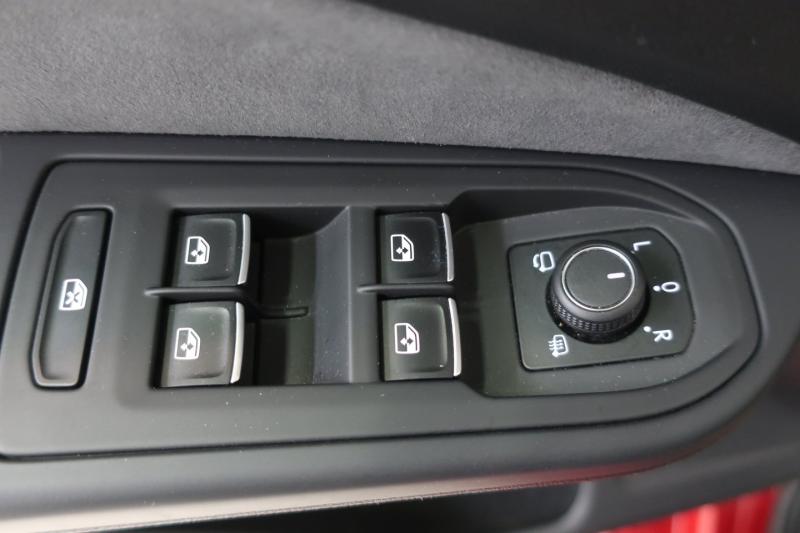 VW Golf Variant R-Line TDI DSG