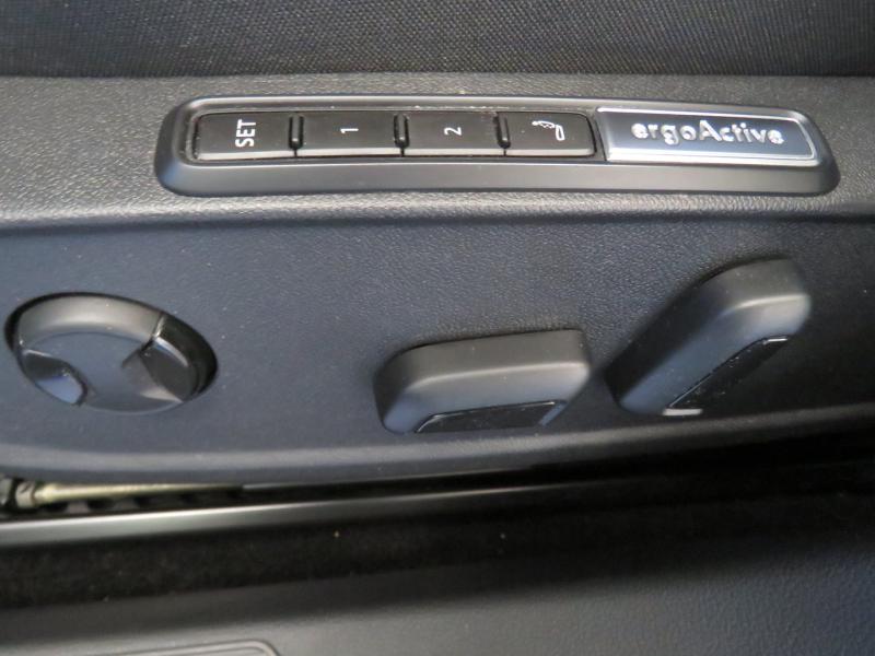 VW Golf Variant Life TDI