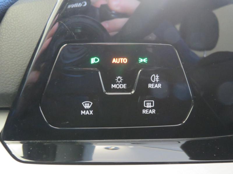 VW Golf Variant Life TDI