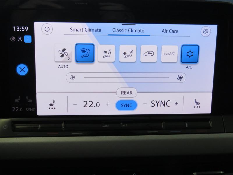 VW Golf Variant Life TDI