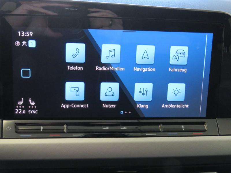 VW Golf Variant Life TDI