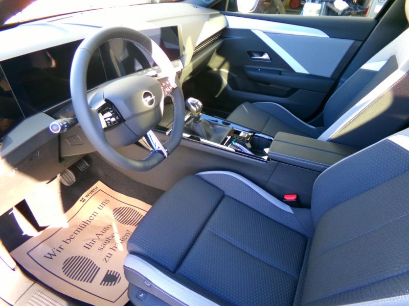 Opel Astra 1.2 130PS