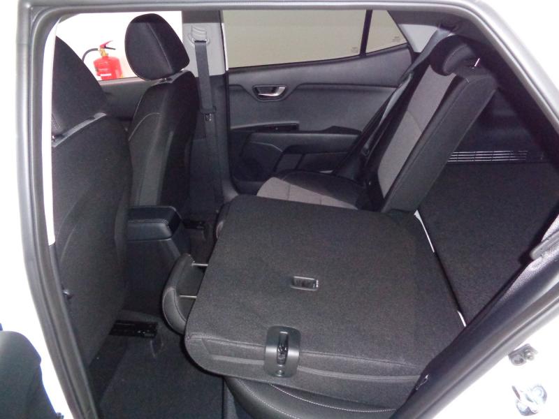 KIA STONIC/SIL/1.0 TGDI/MT6/100