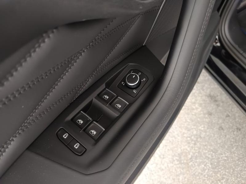 VW Touareg R eHybrid TSI 4MOTION