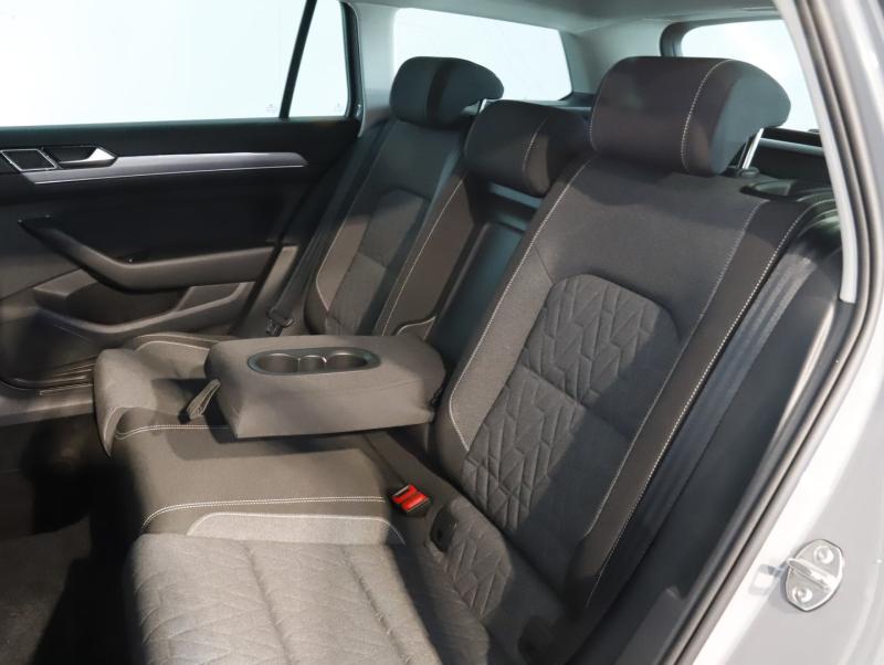 VW Passat Variant Business TDI