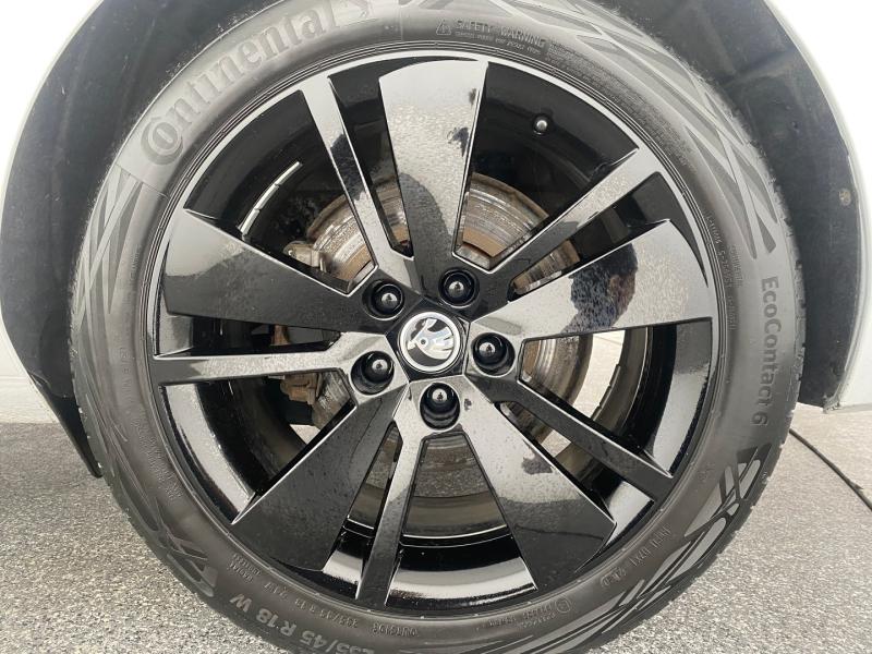 Škoda SUPERB iV SPORTLINE DSG