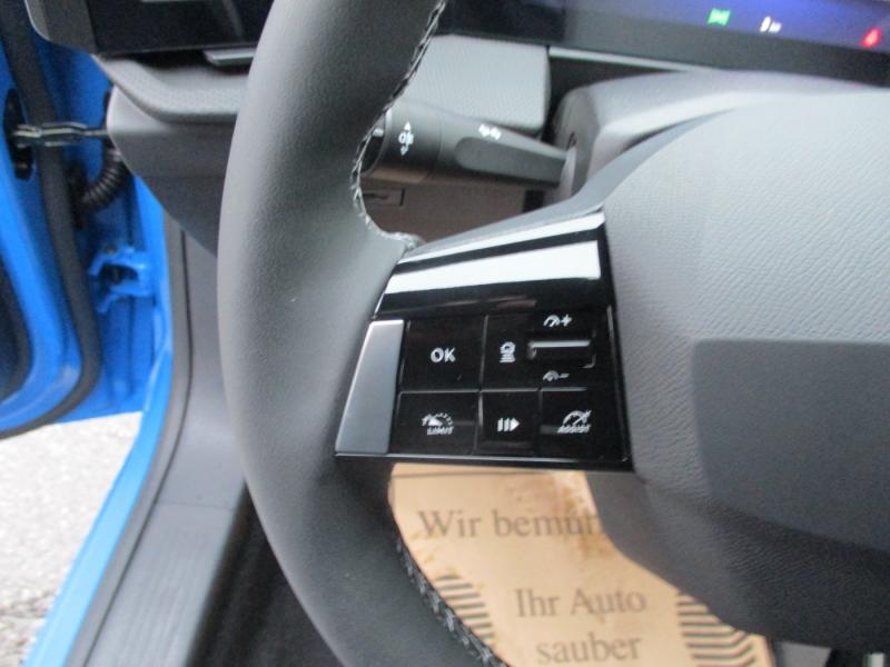 Opel ASTRA 1.2 130PS