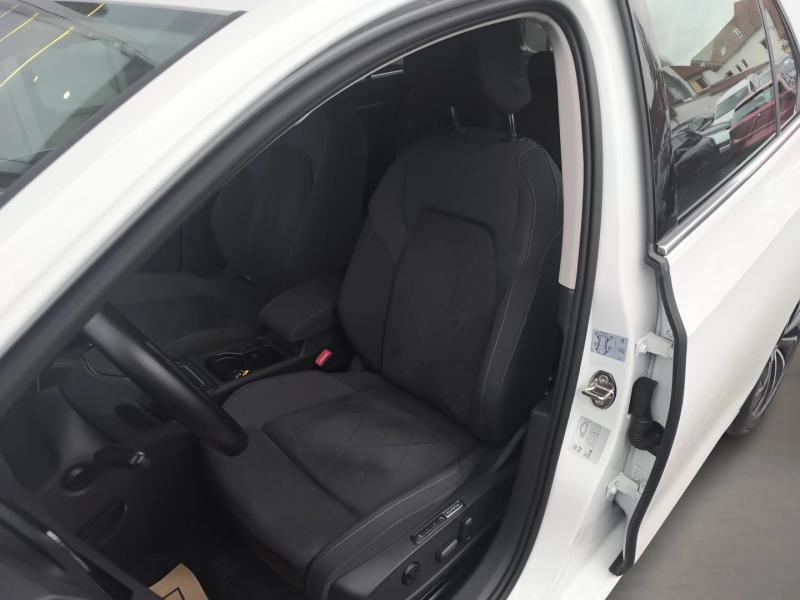 VW Golf Style TSI DSG mHeV