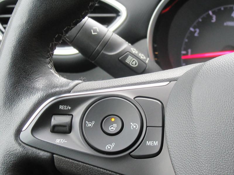 Opel CROSSLAND ELE 1.2 S/S 6G 110PS