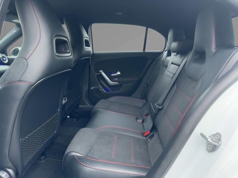 MERCEDES-BENZ A 250 e AMG-Line