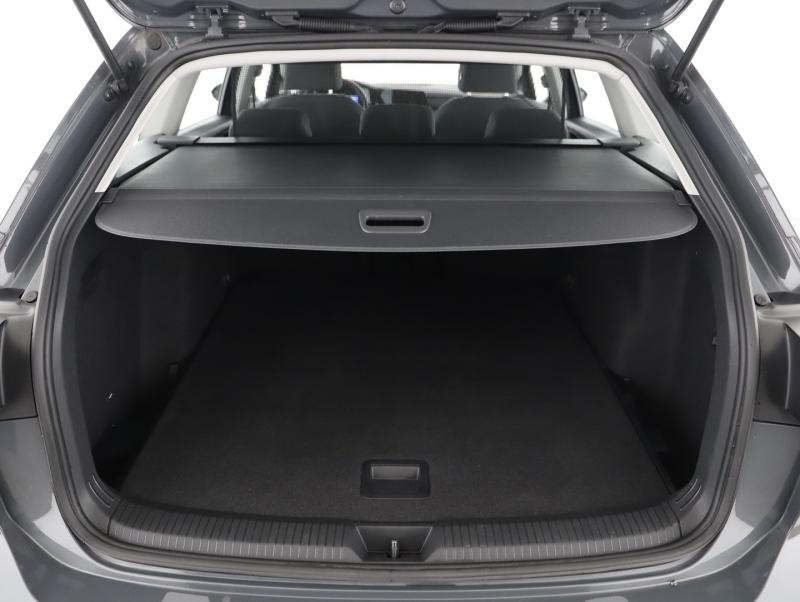 VW Golf Variant Life TDI DSG