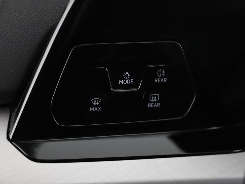 VW Golf Variant Life TDI DSG