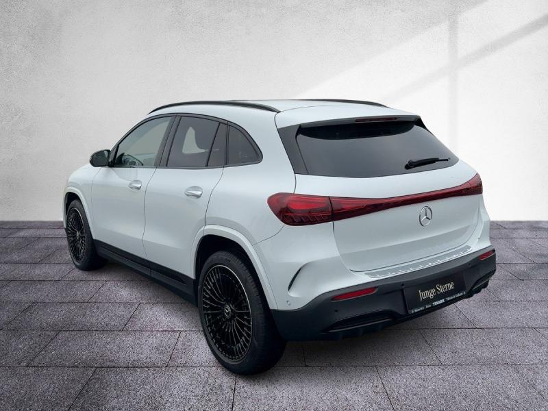 MERCEDES-BENZ EQA 300 4MATIC
