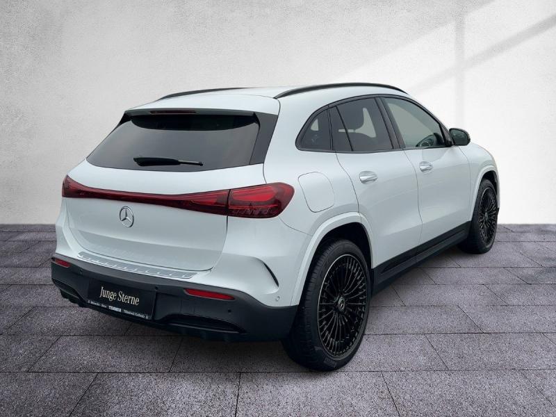 MERCEDES-BENZ EQA 300 4MATIC
